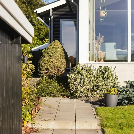 With Sunset Views Near Сasa de vacaciones Hvidbjerg (Syddanmark)